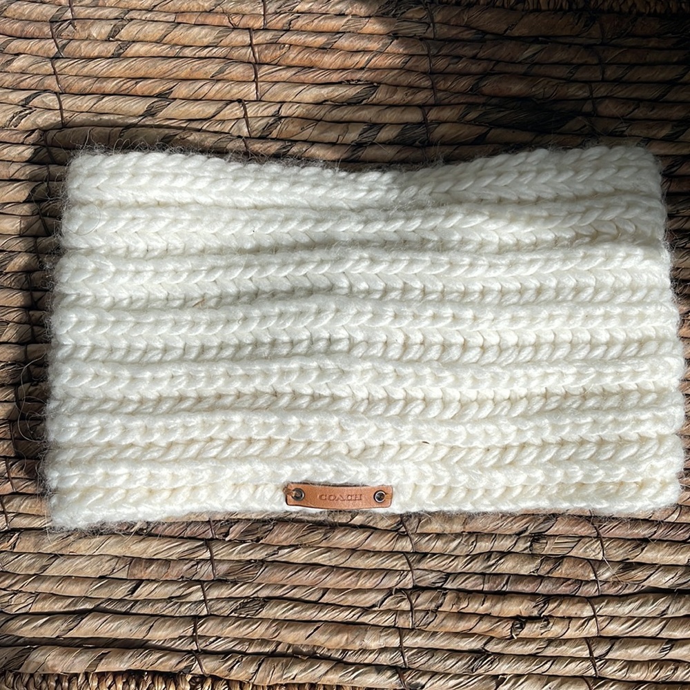 Coach Women’s Winter Headband - Picture 2 of 5